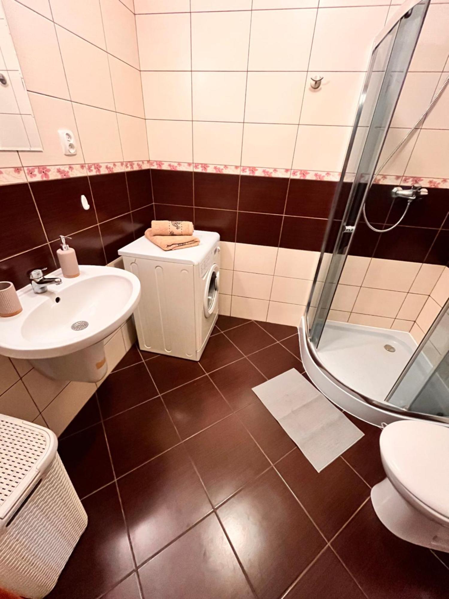 Apartament Roentgena 16 Przy Centrum Onkologii I Klinice Novum Warsaw Exterior photo